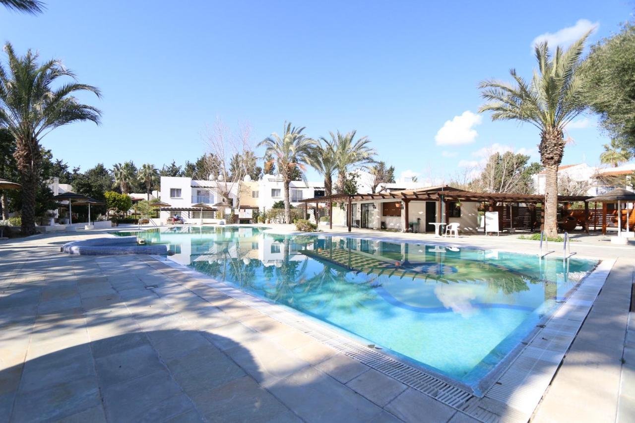 Paphos Gardens Apartment Exterior photo